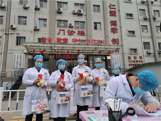 白衣天使獻熱血 眾志成城抗疫情