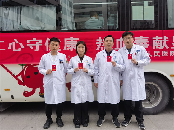 一“臂”之力，踐行醫(yī)者擔當——安康市中心血站聯(lián)合漢濱區(qū)第三人民醫(yī)院開展無償獻血活動
